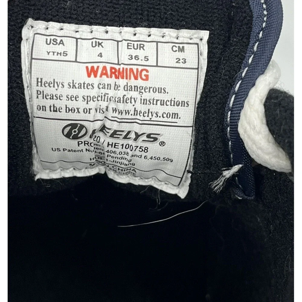 Heelys Skate Shoes Sneakers Navy Canvas Youth Size 5